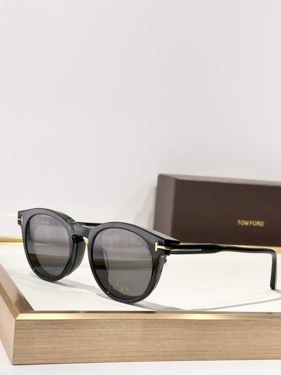 Picture of Tom Ford Sunglasses _SKUfw75732073fw
